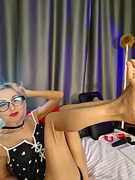 Milforja online show from April 2026 03:38:02 PM