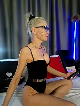 Milforja online show from March 2026 06:19:02 PM