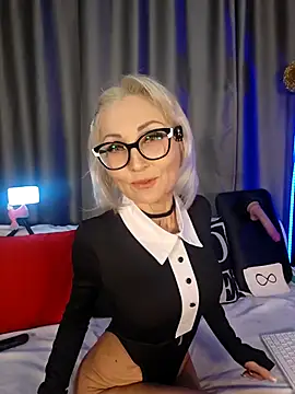 Milforja online show from May 2026 05:06:02 PM