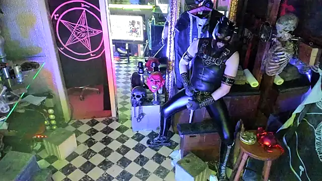 BULGEDEMON online show from November 2025 12:03:02 AM