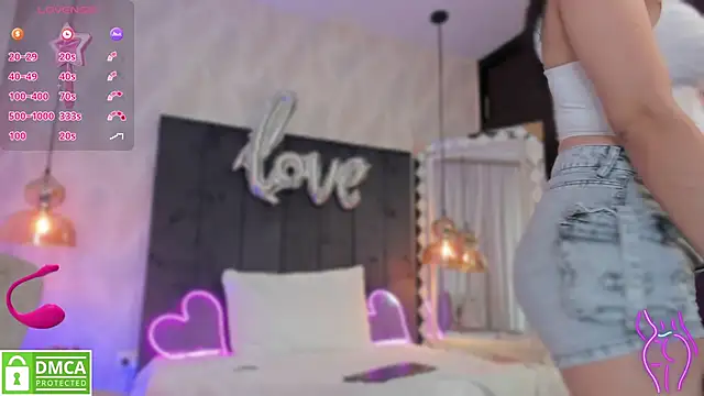 SHARONN     online show from March 2025 03:46:02 AM