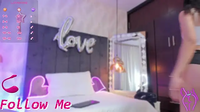 SHARONN     online show from March 2025 03:35:02 AM