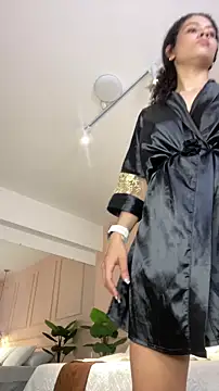 SHARONN     online show from February 2026 07:13:01 AM