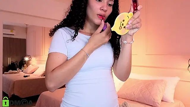 SHARONN     online show from December 2025 04:01:01 AM