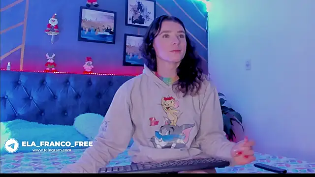 elafranco  online show from December 2024 10:26:02 AM