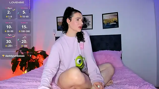 elafranco  online show from October 2025 04:18:01 PM