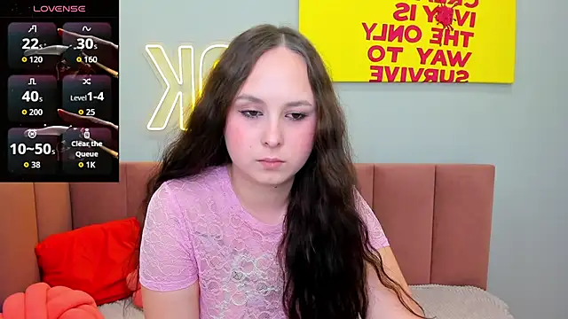 Snapshot of BeatriceReeves chatting on June 2026 01:05:02 AM BeatriceReeves online show from June 2026 01:05:02 AM