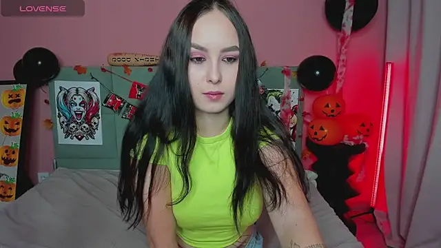 BeatriceReeves online show from October 2025 01:06:02 AM