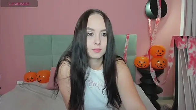 BeatriceReeves online show from October 2025 01:20:01 AM