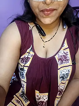 Sexy Mona Bhabhi online show from February 2026 06:05:02 PM