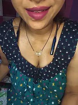 Snapshot of Sexy_Mona_Bhabhi chatting on May 2026 06:27:02 PM Sexy Mona Bhabhi online show from May 2026 06:27:02 PM