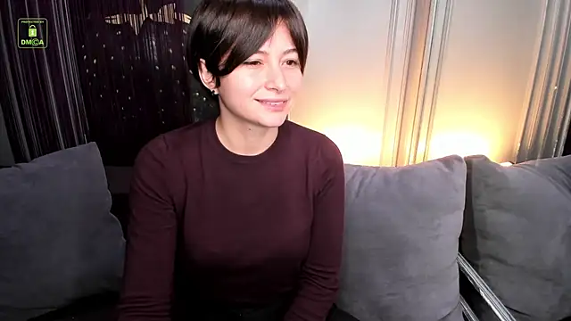 Ishtar Divine online show from November 2025 05:11:02 AM