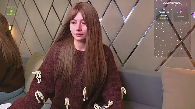 Ishtar Divine online show from April 2026 05:36:01 AM