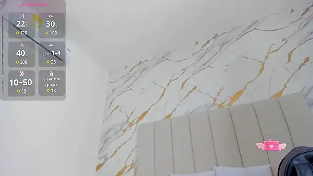 aggy castel online show from April 2026 03:39:02 PM