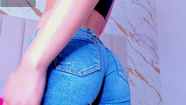 aggy castel online show from April 2026 03:16:01 PM