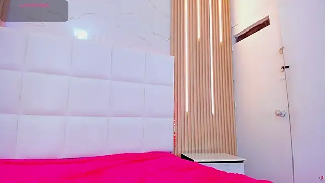 aggy castel online show from March 2026 01:26:02 PM