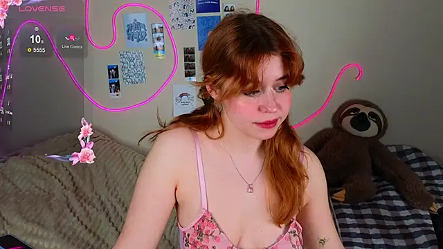 Penny Staaar online show from February 2025 06:31:01 PM