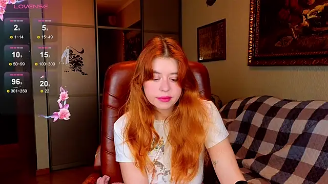 Penny Staaar online show from October 2025 05:28:02 AM