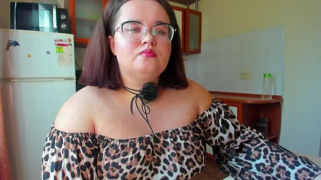 Jessica Joy online show from September 2025 07:45:02 AM