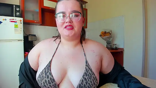 Jessica Joy online show from October 2025 07:54:01 AM
