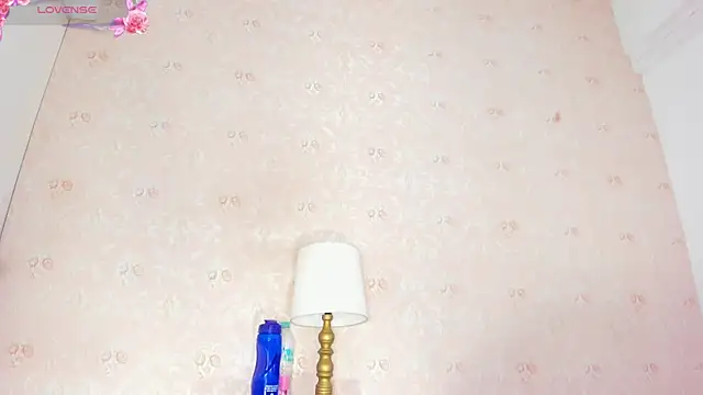 SARA COLLIINS  online show from September 2025 07:57:02 PM