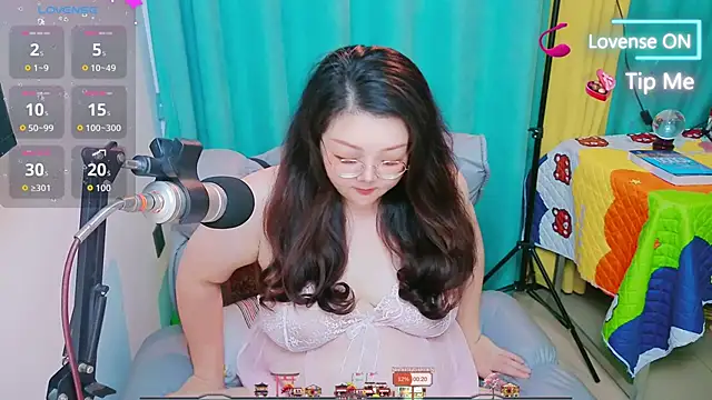 Weiwei5200 online show from May 2026 04:34:02 AM