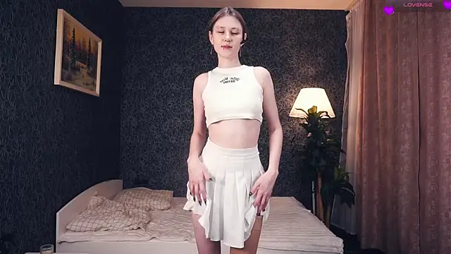 MoiraHavins online show from December 2025 05:07:02 AM