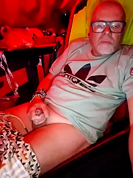 KOMANDOS74 online show from February 2026 07:33:01 PM