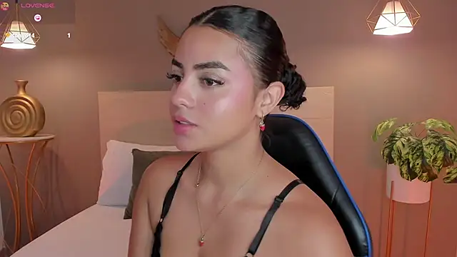 yaya23x online show from May 2026 01:41:01 PM