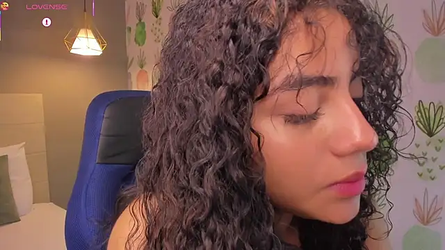 yaya23x online show from November 2025 02:10:02 PM