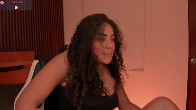 yaya23x online show from February 2026 01:00:01 PM