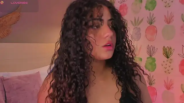 yaya23x online show from February 2026 01:55:01 PM