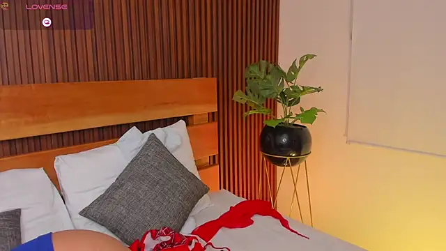 yaya23x online show from November 2025 02:39:02 PM