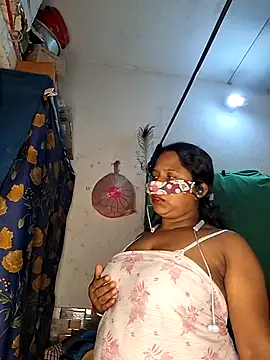 Real Desi Couple online show from June 2026 05:52:02 PM