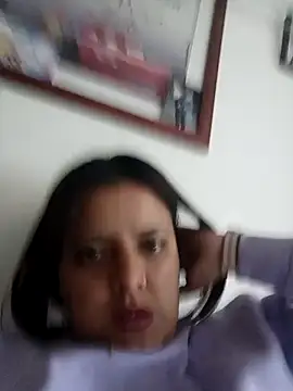 Snapshot of tuty_Tap chatting on January 2026 10:02:02 PM tuty Tap online show from January 2026 10:02:02 PM