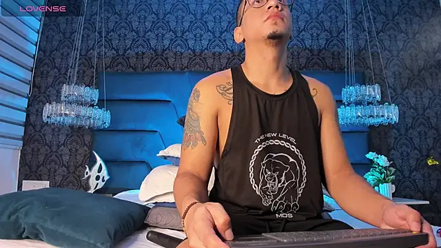 JoshMillerr  online show from October 2025 03:51:02 AM