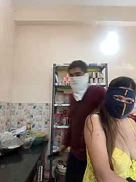 Snapshot of HoneyBearCpl chatting on February 2025 08:56:01 AM HoneyBearCpl online show from February 2025 08:56:01 AM