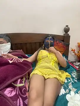 Snapshot of HoneyBearCpl chatting on February 2025 04:46:02 AM HoneyBearCpl online show from February 2025 04:46:02 AM