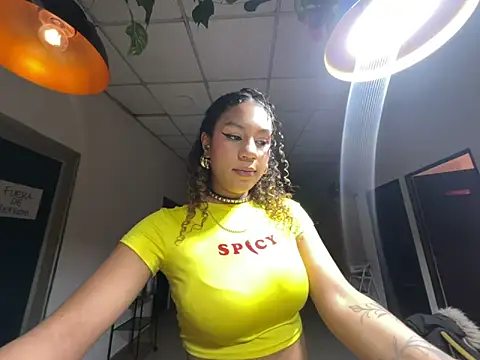 Snapshot of sade_jackson1 chatting on February 2026 05:40:02 AM sade jackson1 online show from February 2026 05:40:02 AM