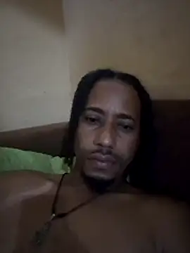 Snapshot of Alexpitt3131 chatting on December 2024 04:05:01 PM Alexpitt3131 online show from December 2024 04:05:01 PM