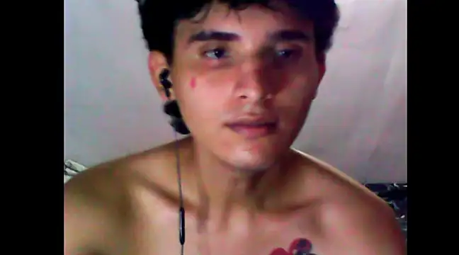 Snapshot of Charley_quin chatting on February 2025 11:46:01 PM Charley quin online show from February 2025 11:46:01 PM