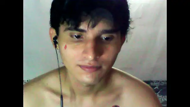 Snapshot of Charley_quin chatting on February 2025 11:41:02 PM Charley quin online show from February 2025 11:41:02 PM