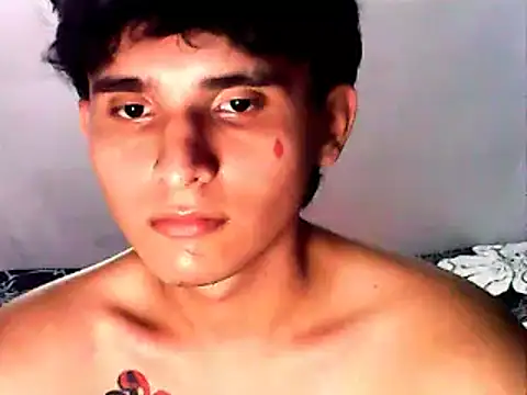 Snapshot of Charley_quin chatting on February 2025 02:37:01 AM Charley quin online show from February 2025 02:37:01 AM