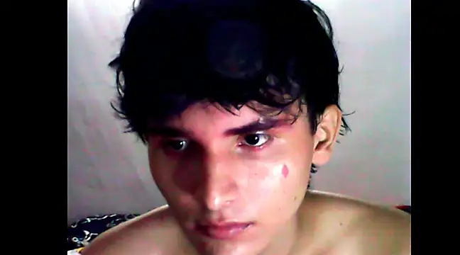 Snapshot of Charley_quin chatting on February 2025 11:32:02 PM Charley quin online show from February 2025 11:32:02 PM