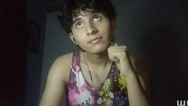 Snapshot of Charley_quin chatting on February 2025 02:08:01 AM Charley quin online show from February 2025 02:08:01 AM