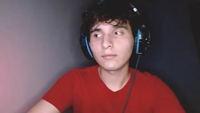 Snapshot of Charley_quin chatting on October 2025 04:24:02 AM Charley quin online show from October 2025 04:24:02 AM