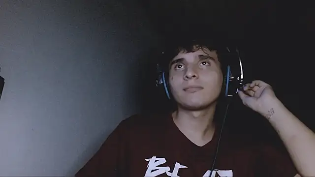 Snapshot of Charley_quin chatting on September 2025 11:36:02 PM Charley quin online show from September 2025 11:36:02 PM