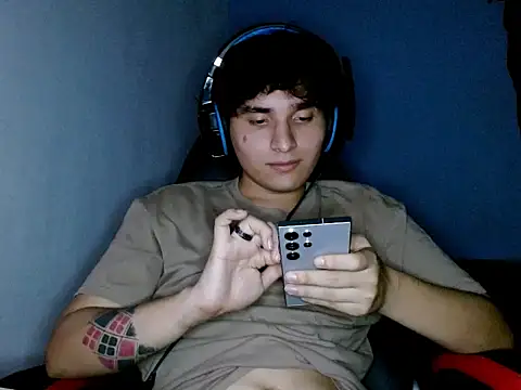 Snapshot of Charley_quin chatting on February 2026 02:34:01 AM Charley quin online show from February 2026 02:34:01 AM