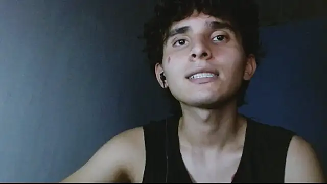 Snapshot of Charley_quin chatting on March 2025 12:19:01 AM Charley quin online show from March 2025 12:19:01 AM