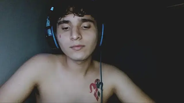 Snapshot of Charley_quin chatting on September 2025 03:32:02 AM Charley quin online show from September 2025 03:32:02 AM